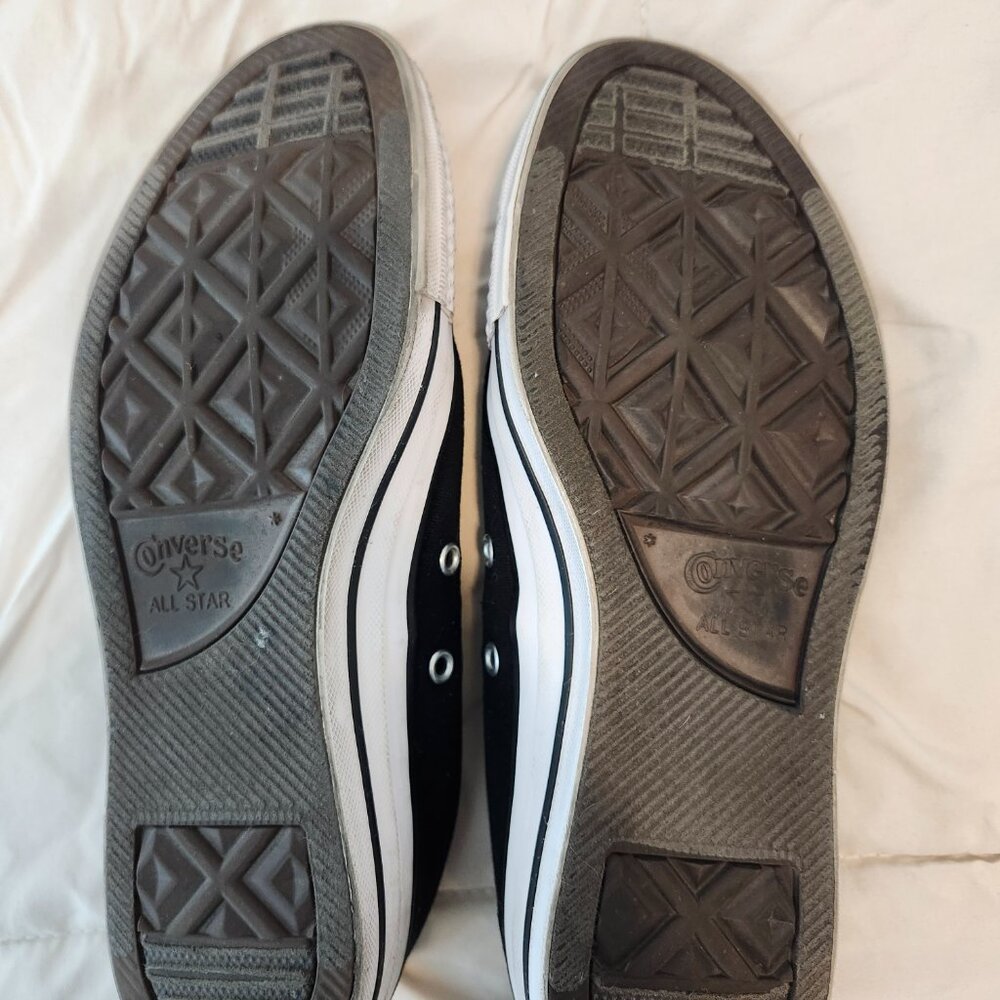 Converse - Picture 2 of 3